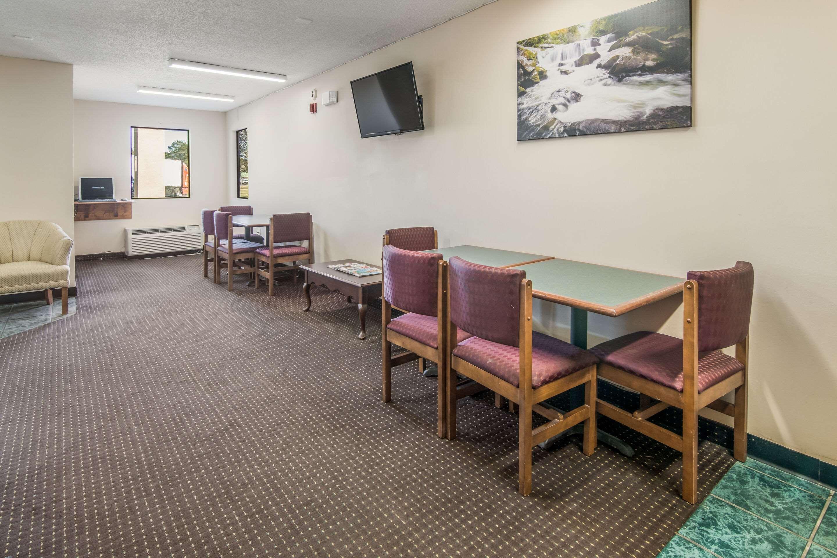 Rodeway Inn & Suites Dublin Luaran gambar